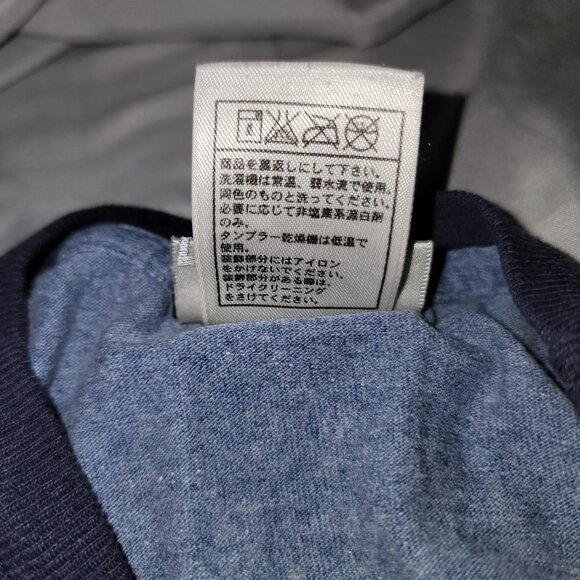 Adorable vintage Mickey mouse tshirt - Picture 10 of 10